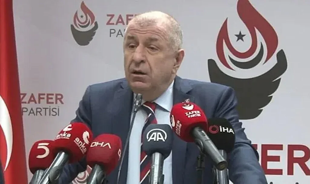 Ümit Özdağ: Son 2 Ayda 200 Bin Suriyeliye Vatandaşlık Verildi