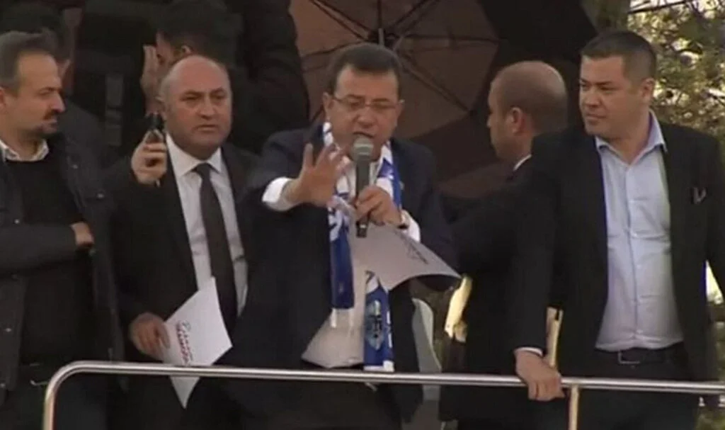 Ünlülerden Ekrem İmamoğlu'na Destek! Taşlı Saldırıya Tepki...