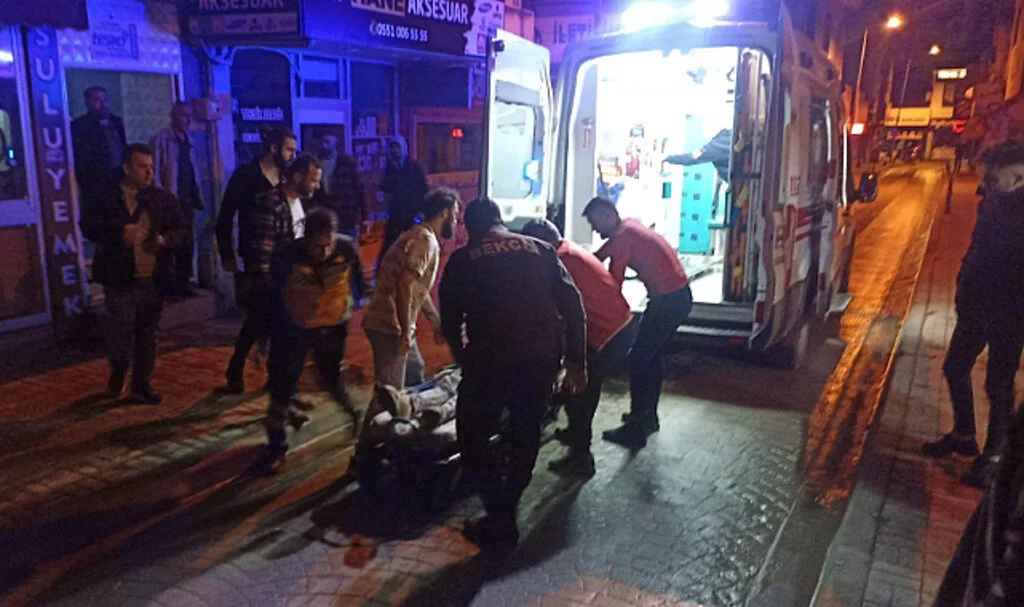 Yer Samsun: Alkollü mekanda husumetlisini silahla ağır yaraladı