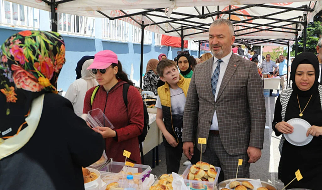 19 Mayıs'ta LÖSAM Yararına Kermes