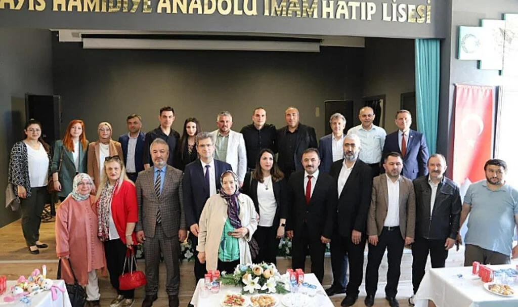 19 Mayıs'ta Yıl Sonu Sergisi