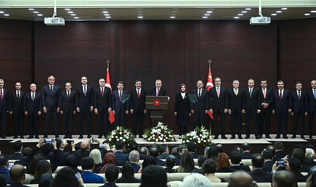 67. Hükümet’in kabinesinde en genç ve en yaşlı üyeleri belli oldu