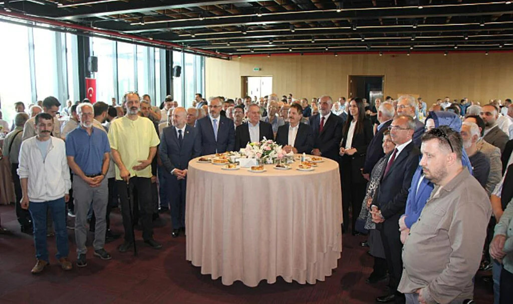 AK Parti Samsun Bayramlaşmasında 'Türkiye Yüzyılı' Coşkusu