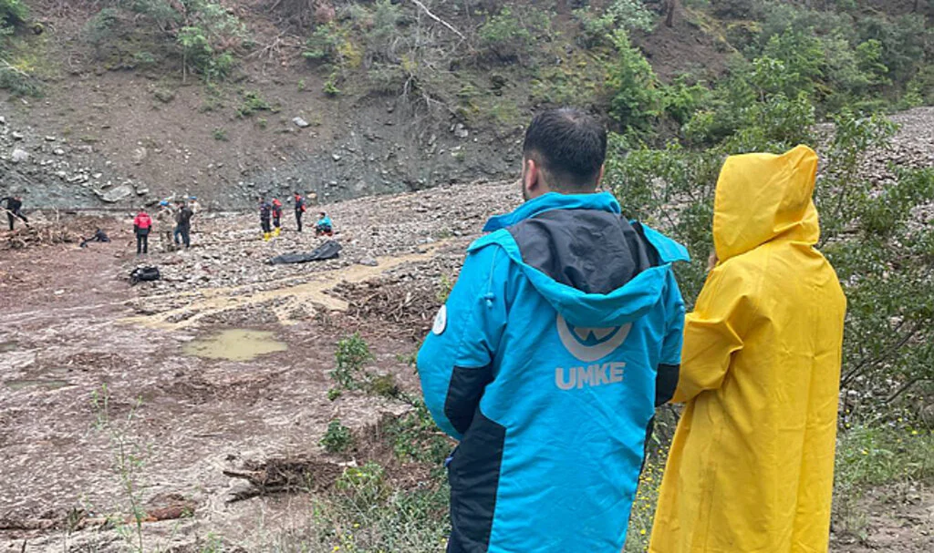 Amasya'da Sel Sularına Kapılan 2 Kişiden Biri Ölü Bulundu