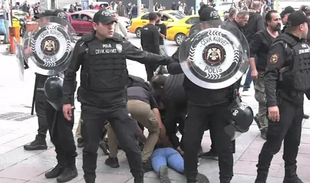Ankara’da Gezi Protestosu! Çok Sayıda Gözaltı Var