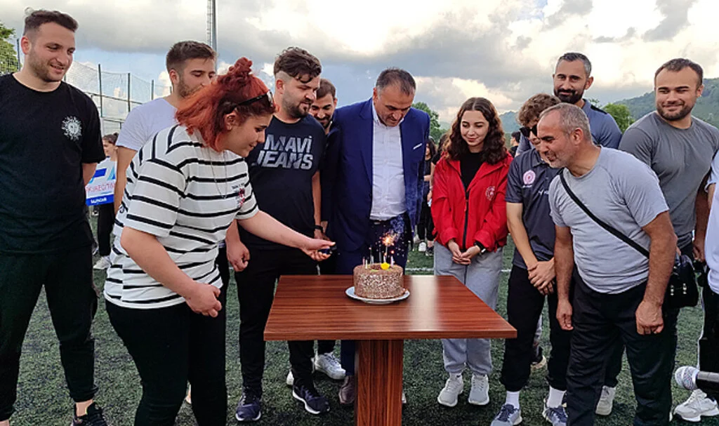 Antrenörler Günü Salıpazarı'nda Kutlandı