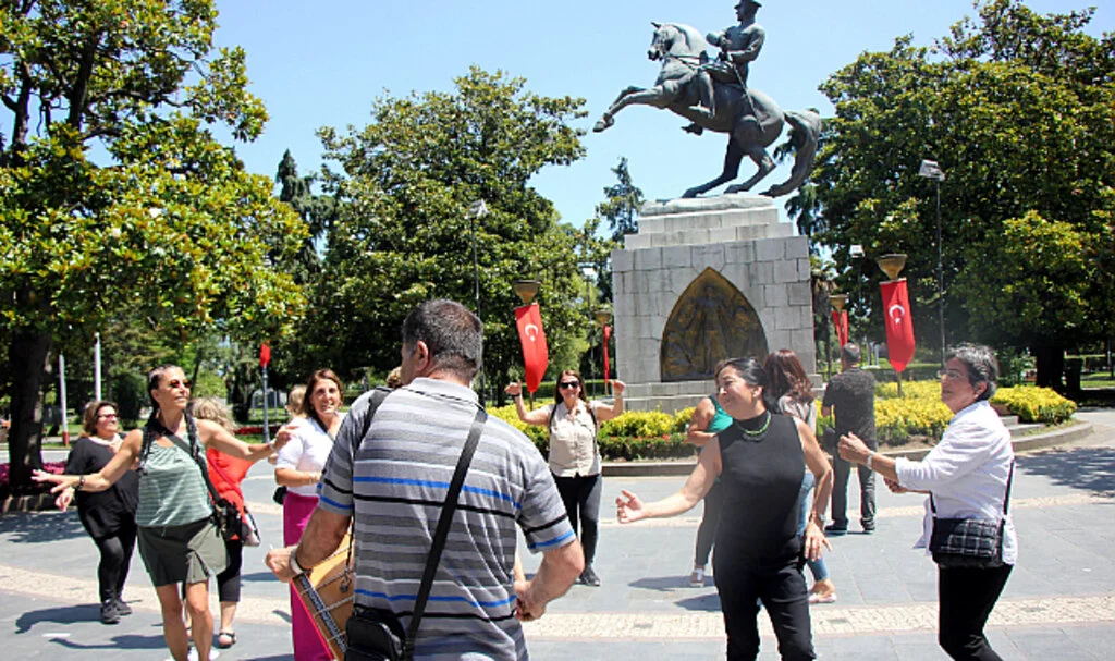 Atatürk Parkı'nda gurbetçi coşkusu
