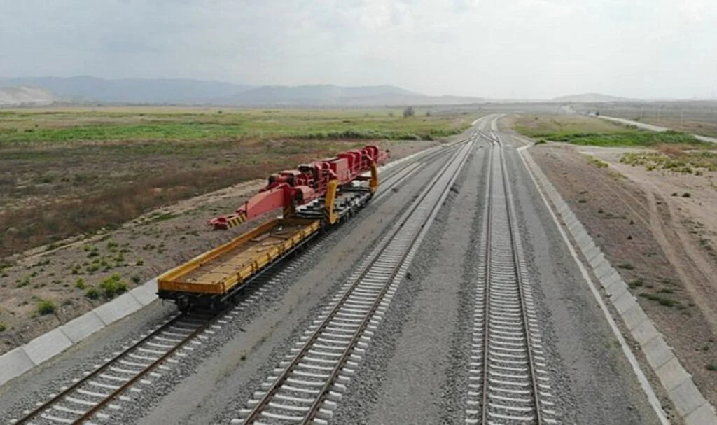 Azerbaycan ve Ermenistan'dan Demir Yolu Bağlantısında Mutabakat