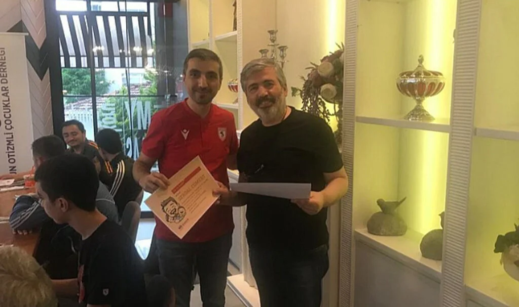 Babalar Gününü Bowling'le Kutladılar