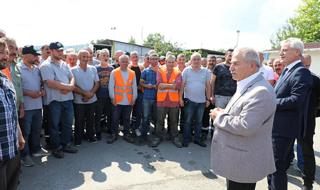 Başkan Demirtaş Personelle Bayramlaştı 