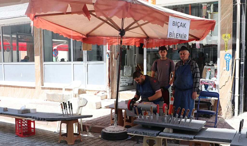 Bıçaklar Bilenmeye Başlandı 