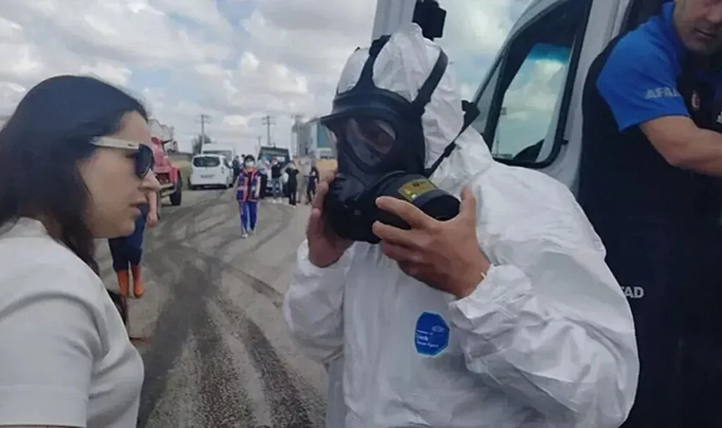 Bir Fabrikada Daha Patlama! Mavi Kod Verildi