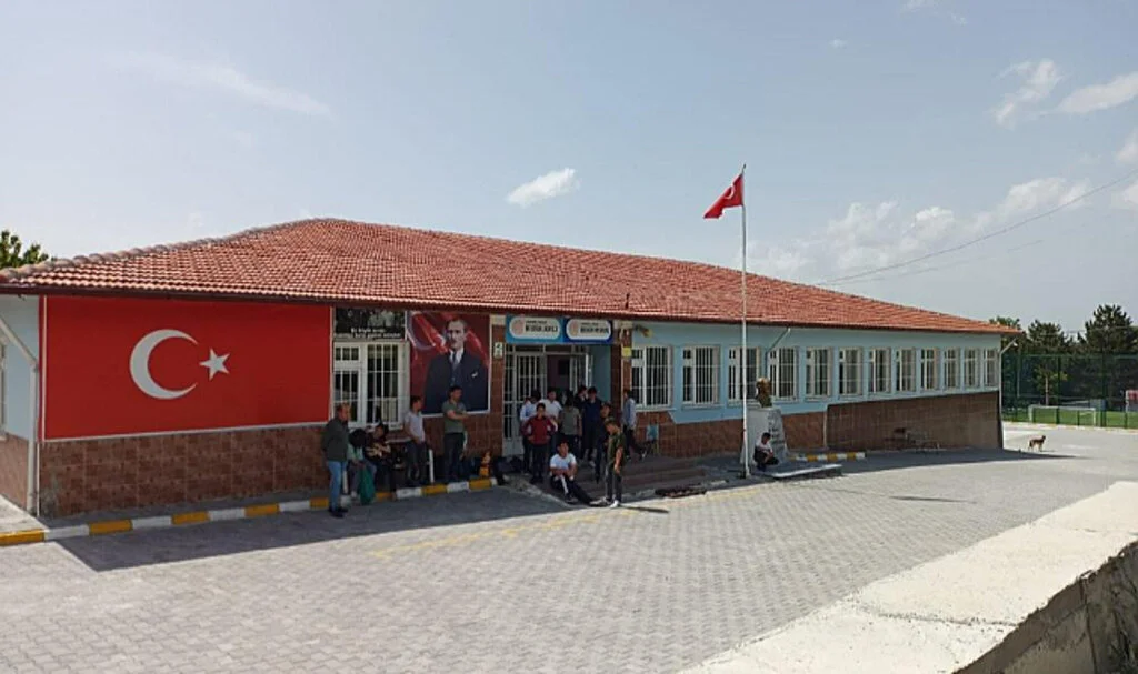 Bu Okulda Öğrenciler Ticareti Öğreniyor
