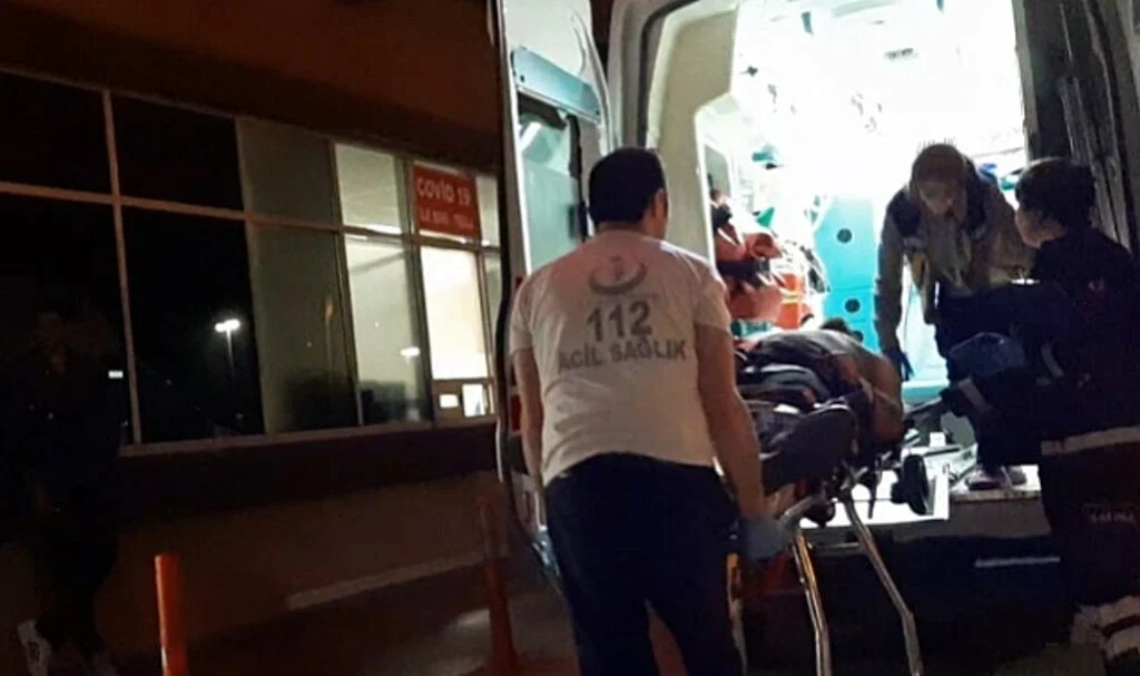 Çorum'da akrabalar arasında çıkan bıçaklı kavgada 3 kişi yaralandı