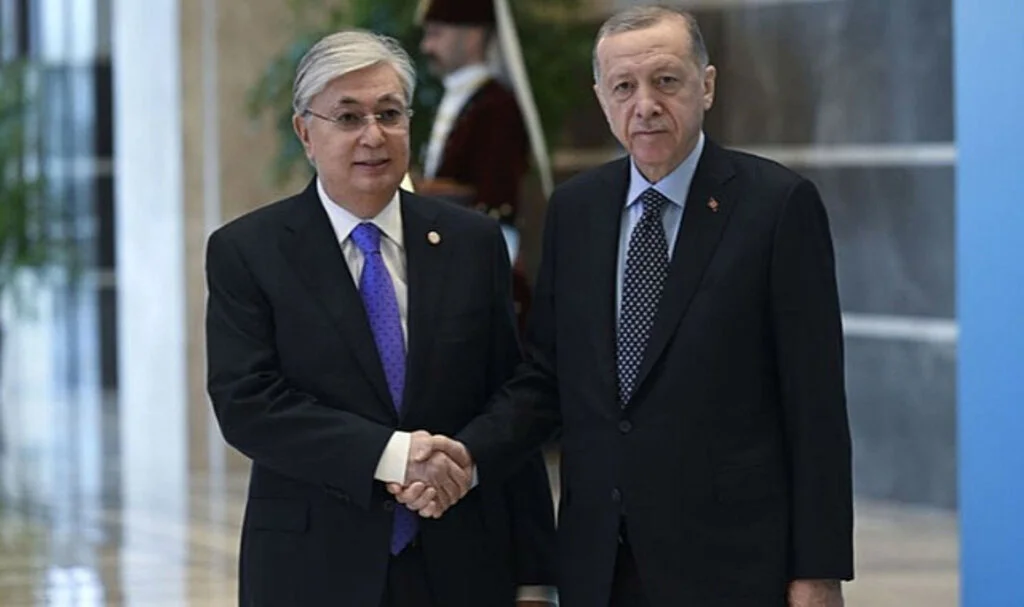 Cumhurbaşkanı Erdoğan'dan Kazakistan Cumhurbaşkanı'na Taziye Telefonu