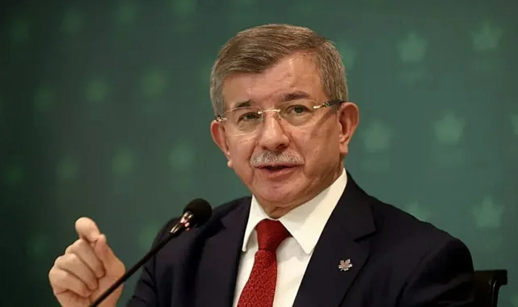 Davutoğlu: Cehaletinizin, Yanlış Politikalarınızın Yükünü ‘Nas’a Taşıtmayın