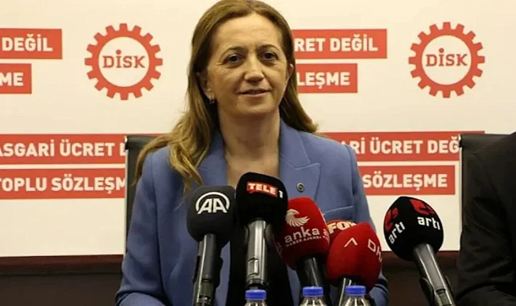 DİSK’ten Yeni Asgari Ücrete İlişkin Açıklama