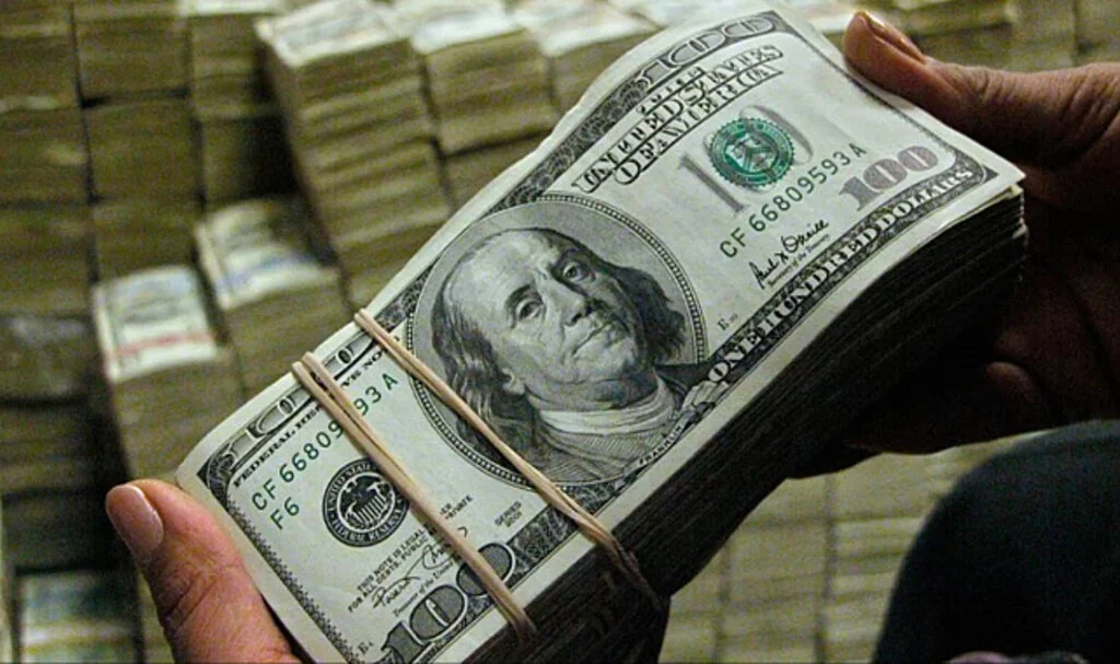 Dolar Haftanın İlk İş Gününe Rekorla Başladı