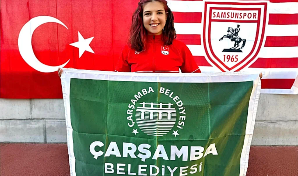 Esra Bayrak İsviçre'yi Salladı