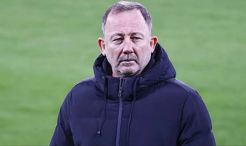Fenerbahçe ile Adı Anılan Sergen Yalçın, Azerbaycan Yolunda!