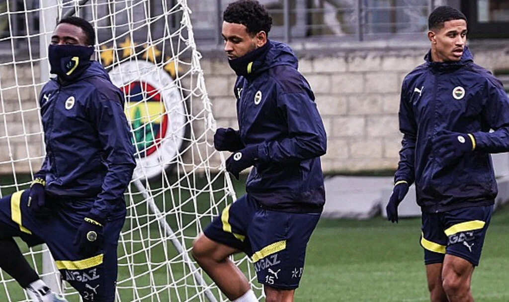 Fenerbahçe kadrosu istikrar yakalayamadı