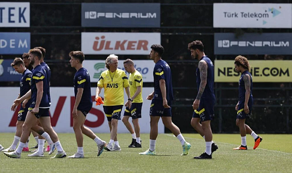 Fenerbahçe Kupaya Hazırlanıyor