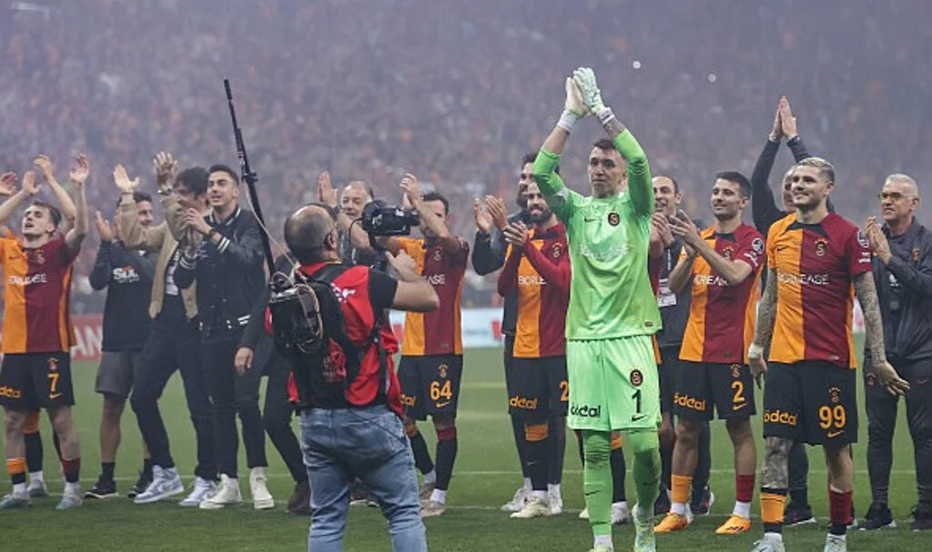 Galatasaray'dan en başarılı 2. sezon