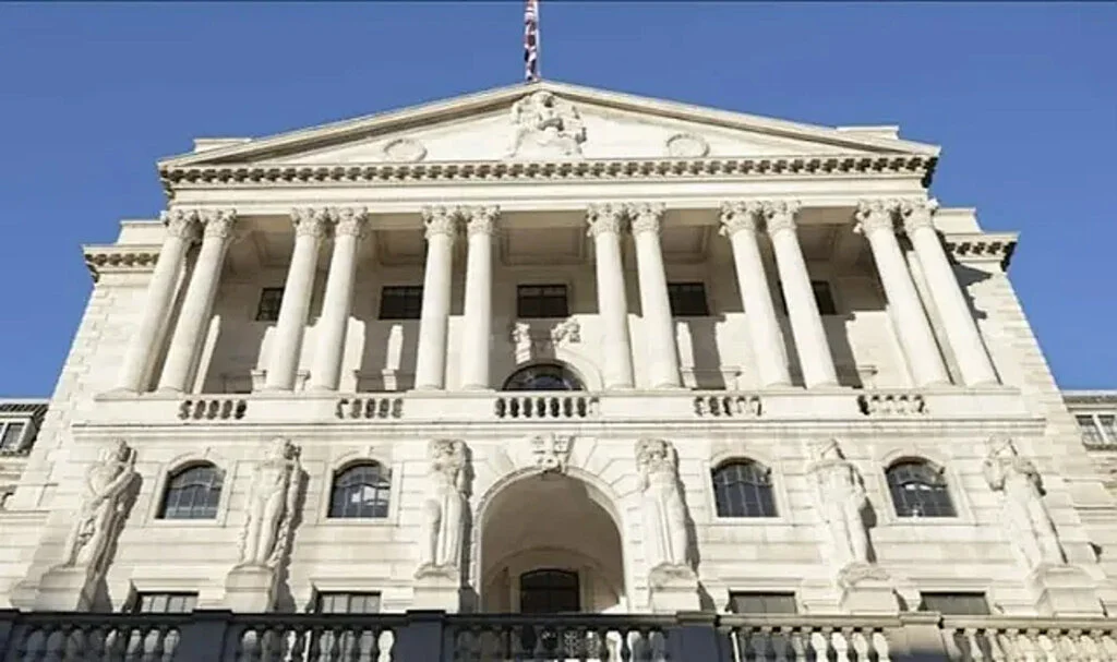 İngiltere Merkez Bankası Faiz Artırdı