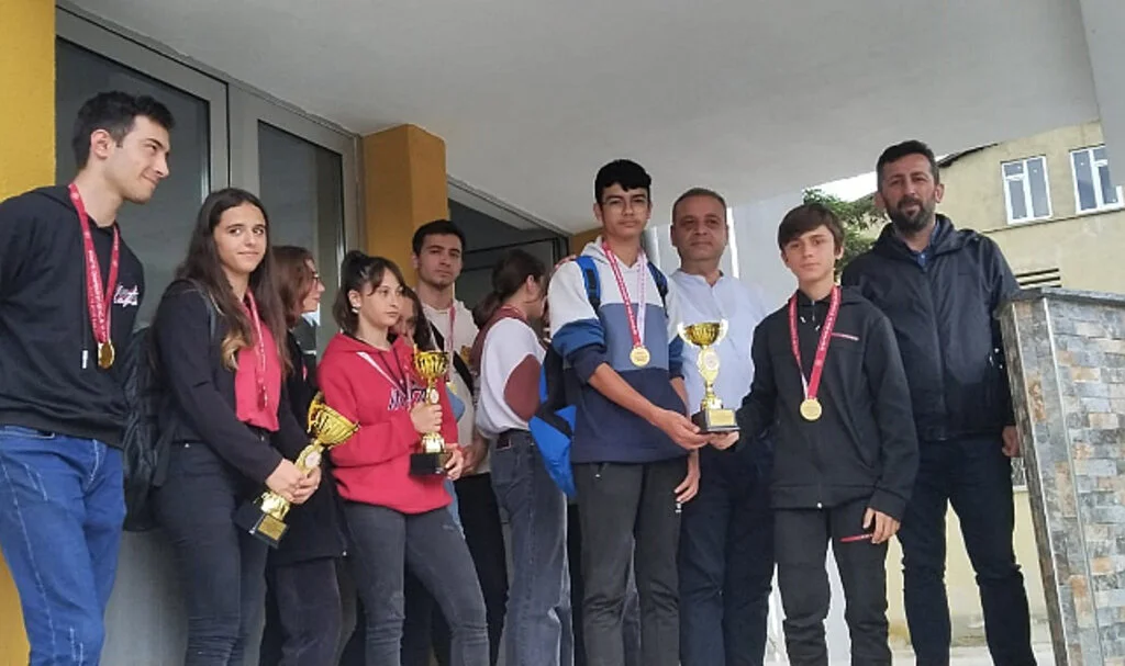 İstiklal'in Sporcuları Türkiye Şampiyonu
