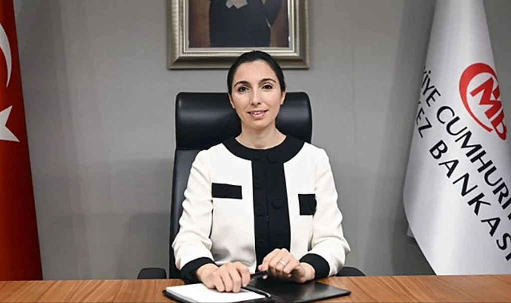 Merkez Bankası'nın Yeni Başkanı Hafize Gaye Erkan'ın Makam Odasından İlk Kare
