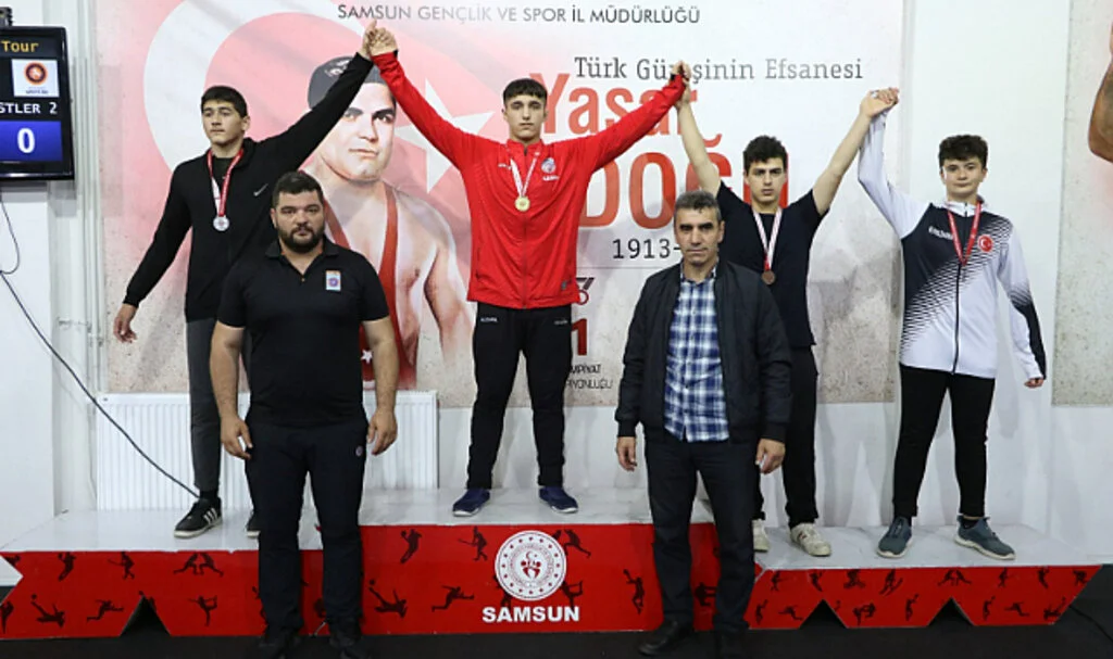 Minderde Mücadele Nefes Kesti