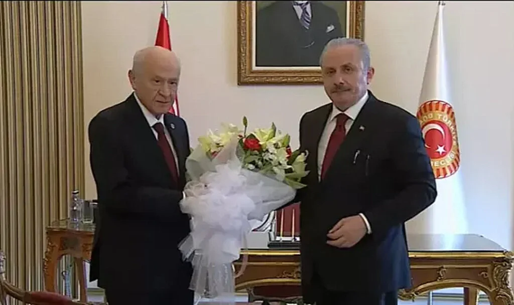Mustafa Şentop, TBMM Başkanlığını Bahçeli'ye Devretti