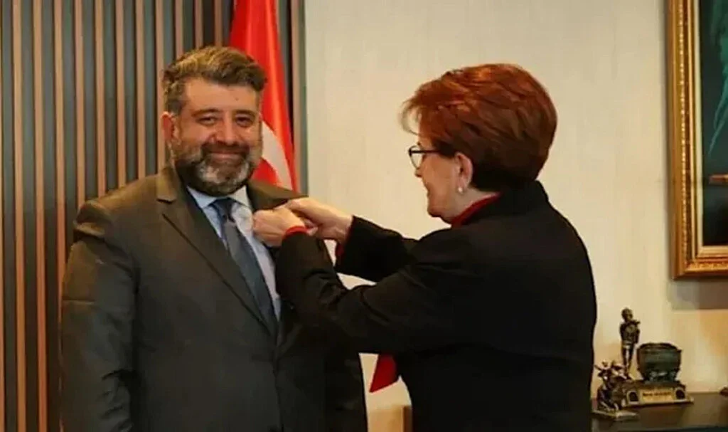 Rozetini Akşener Takmıştı, İYİ Parti’de Bir İstifa Daha