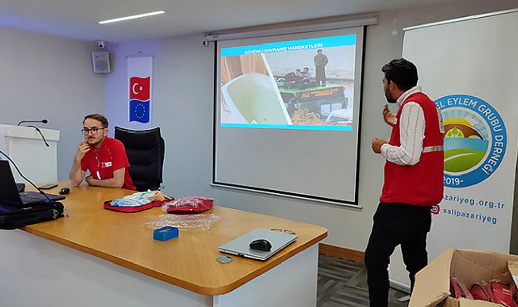 Salıpazarı'nda 'Afet Farkındalık Eğitimi' 