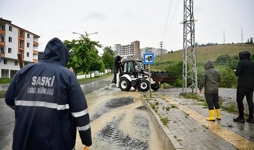 Samsun Büyükşehir Tüm Ekiplerle Sahada