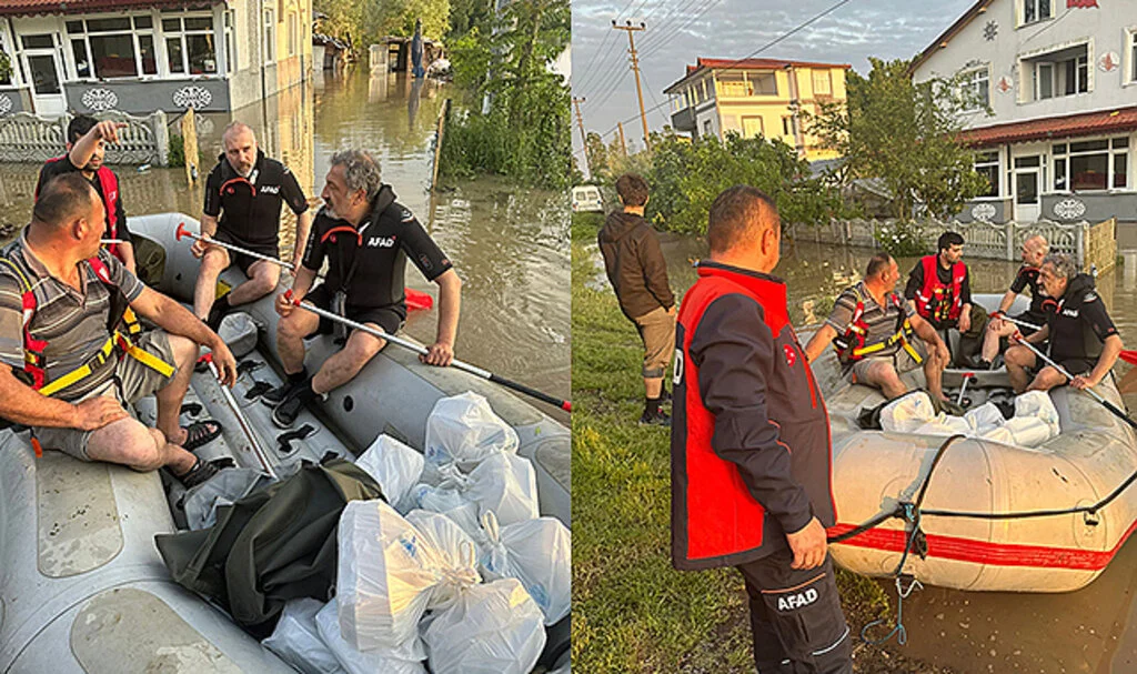 Samsun'da AFAD ile Türk Kızılay Evlerinin Etrafını Su Basan Vatandaşlara Erzak Dağıttı