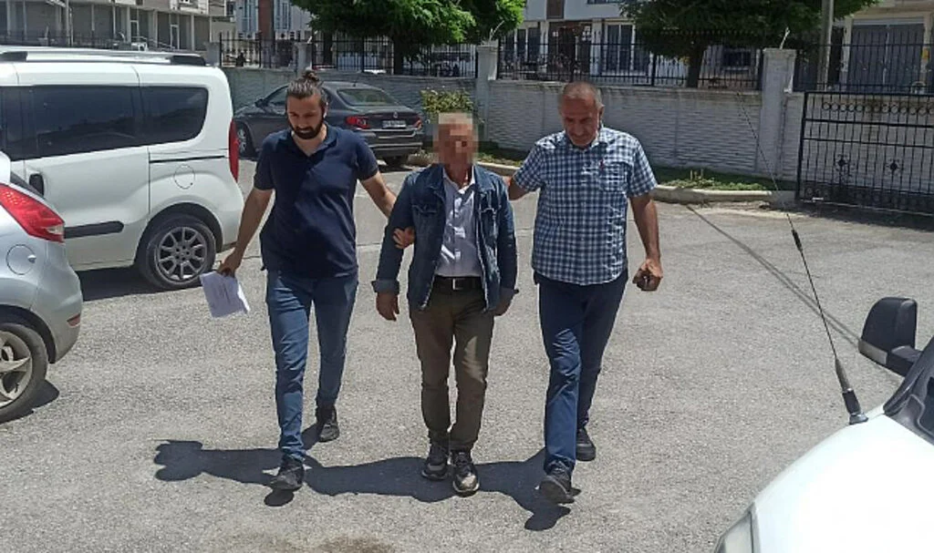 Samsun'da Balkondan Çamaşır Çalan Şahıs Yakalandı
