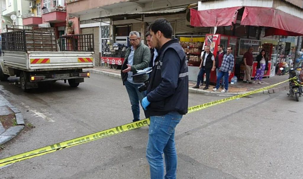 Samsun'da Çıkan Tartışmada Silahla Kendini Vurdu