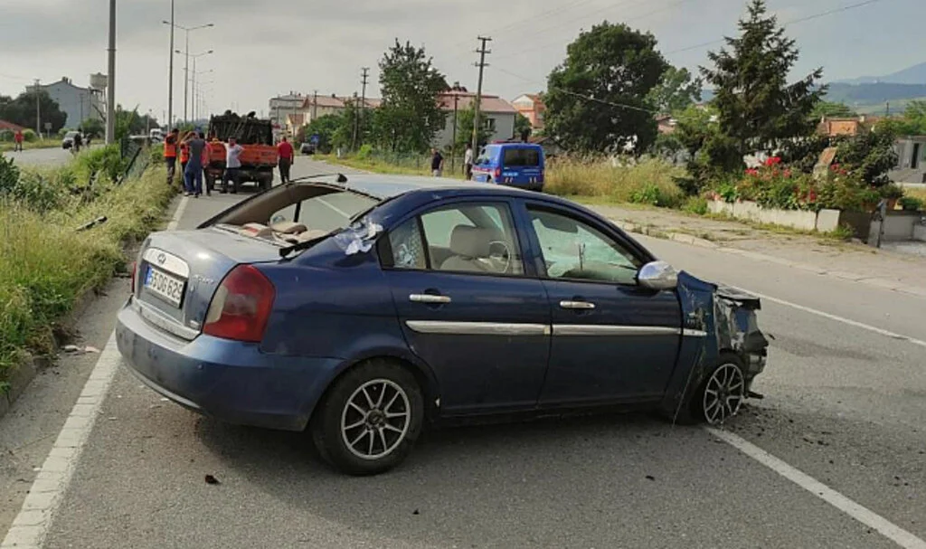 Samsun'da İki Otomobil Çarpıştı: 2 Yaralı
