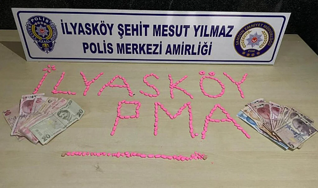 Samsun'da Şüpheli Şahıs Kovalamaca Sonucu 223 Uyuşturucu Hapla Yakalandı