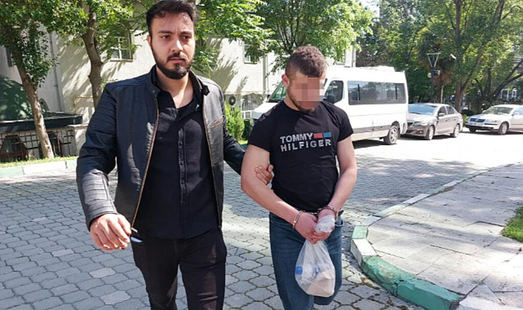 Samsun'da Şüpheli Şahıs Uyuşturucuyla Yakalandı