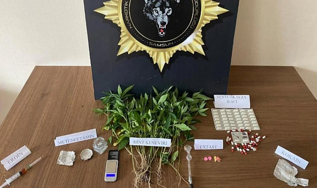 Samsun'da Uyuşturucu Operasyonu: 2 Gözaltı