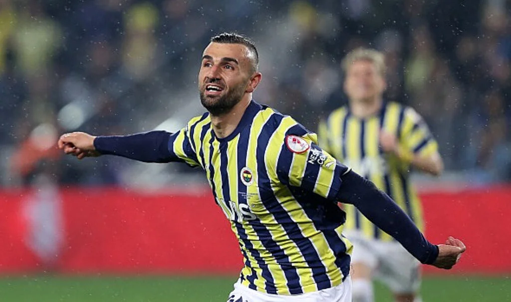 Serdar Dursun'a Avrupa'dan iki talip