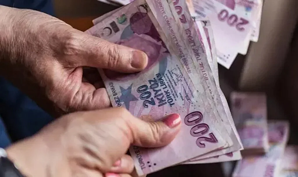 SGK- Bağ-Kur, Memur Emeklisi… 17 Milyondan Fazla Kişi Bu Haberi Bekliyordu! Emekli Bayram İkramiyesi ve Maaşlar Erken Ödenecek