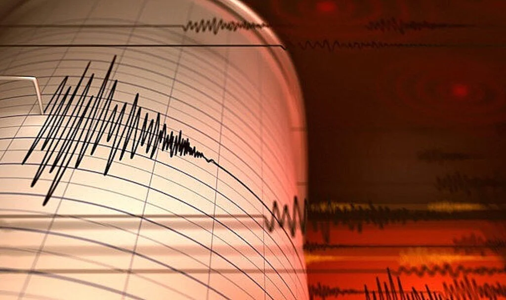 Son dakika! Erzurum'da korkutan deprem!