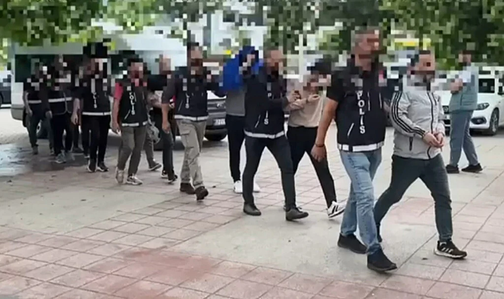 Torbacılar Cezaevinde 