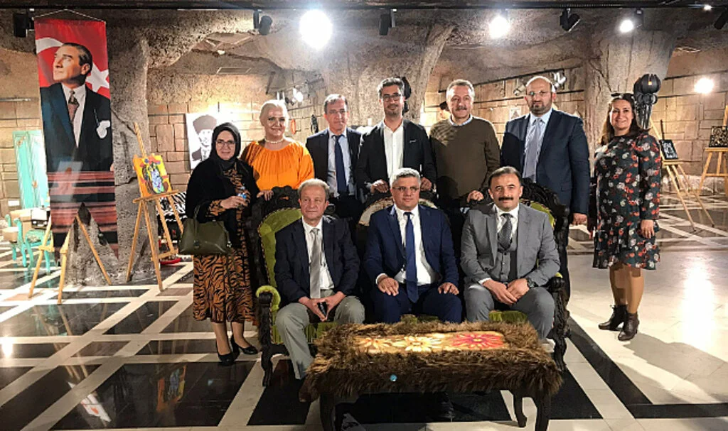 Tülay Başaran'dan Büyüleyen Sergi 