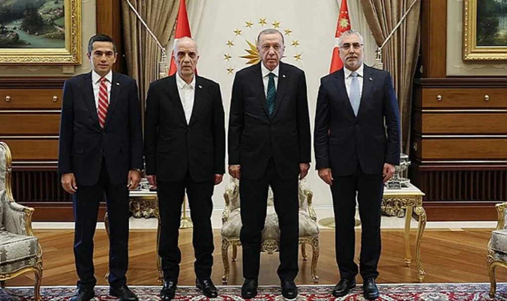 Türk-İş Başkanı Ergün Atalay: Kanun Değişmeli, Komisyonda Masaya 5 Tane Asgari Ücretli Oturmalı