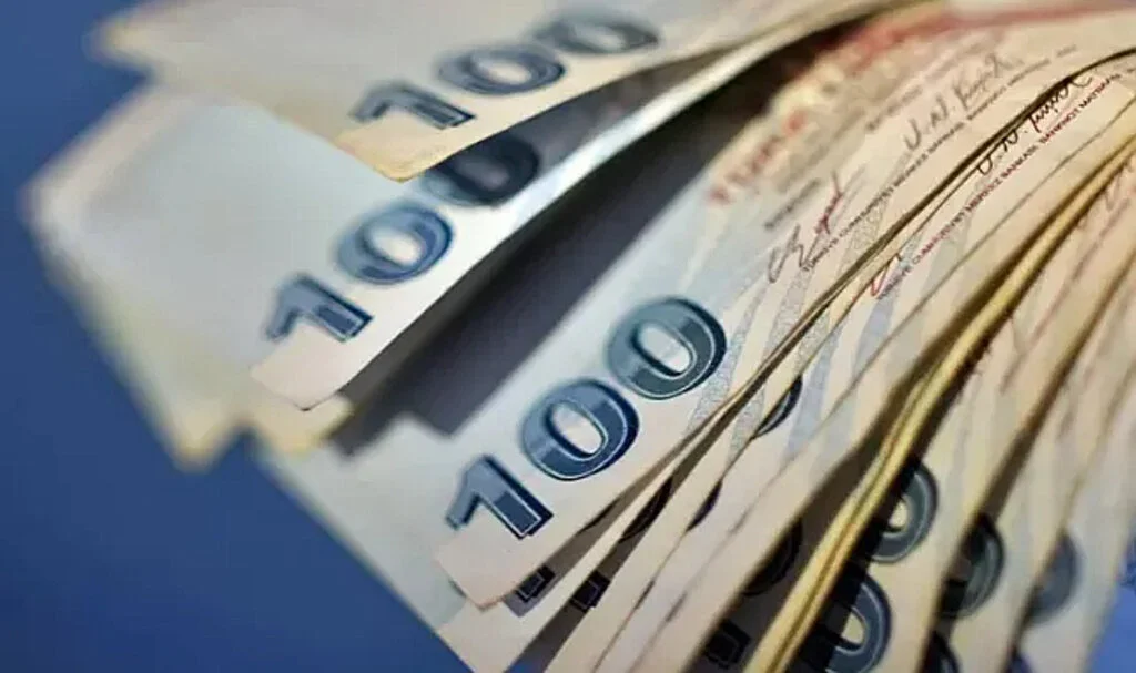 100 Bin Lira Alan 32.500 Lira SGK’ya Ödüyor! Asgari Ücret Zammı Hesapları Değiştirdi