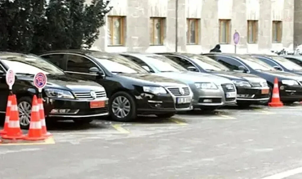 284 Arabaya 1.3 Milyon Litre Yakıt
